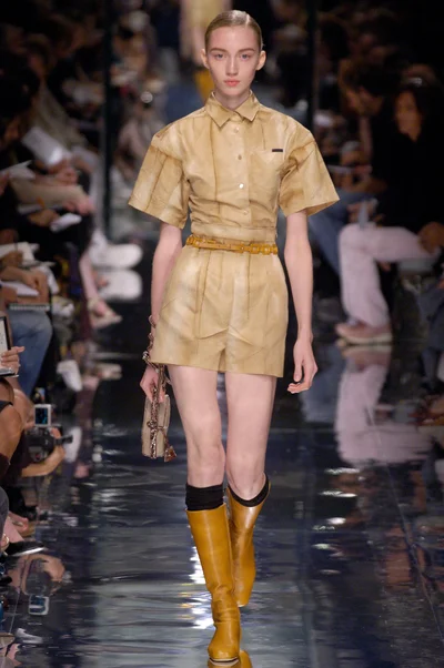 Look 30